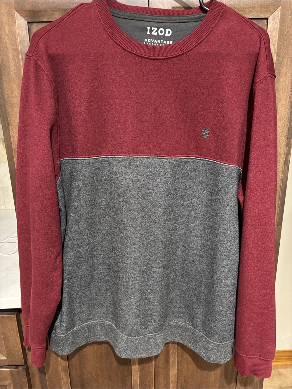 Izod Advantage Performance Maroon and Gray Crewneck Pullover Men's Size Large